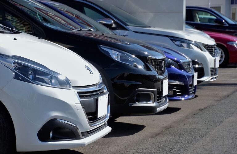 新車の販売を実施 | 東広島市の車なら有限会社豊栄モータース